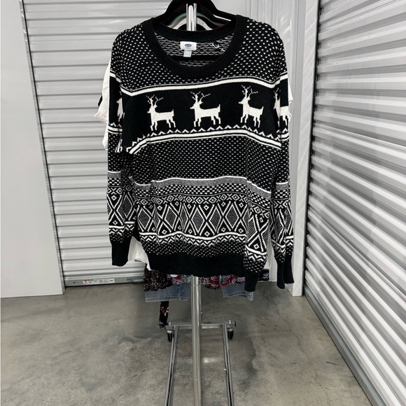 Old Navy Sweaters - Old Navy | Argyle Sweater with Reindeer Print in Black and White | size XXL